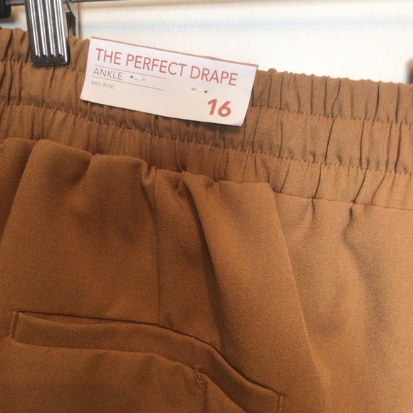 Lane Bryant Perfect Drape Ankle Pull on Pants Size 16 NWT - Picture 8 of 9
